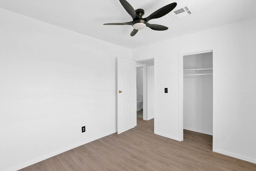 More Photos Of 1806 W Sherman St, Phoenix Warehouse For Sale