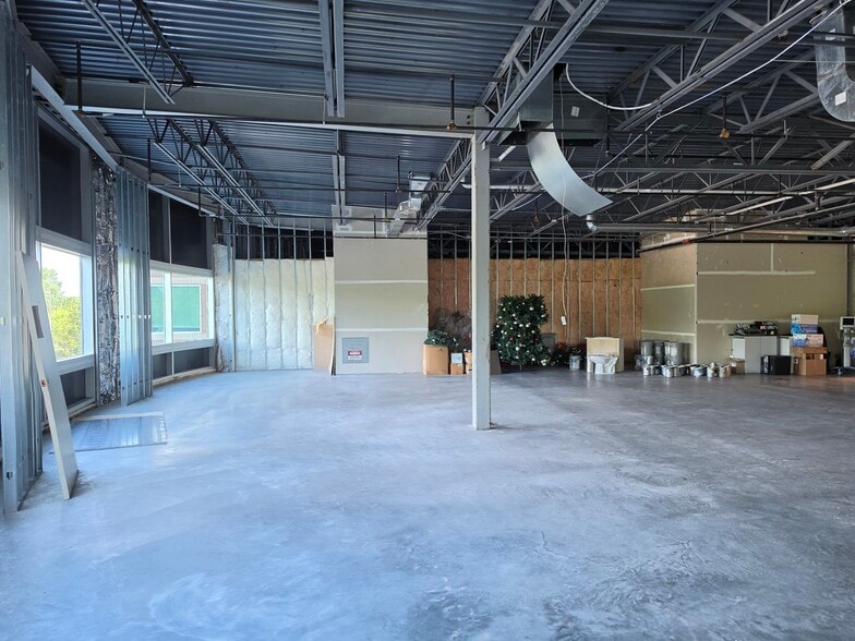 More Photos Of 6240 Rashelle Dr, Flint Medical For Lease