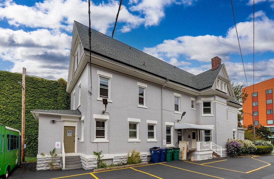 More Photos Of 1092 Main St, Buffalo Office For Lease