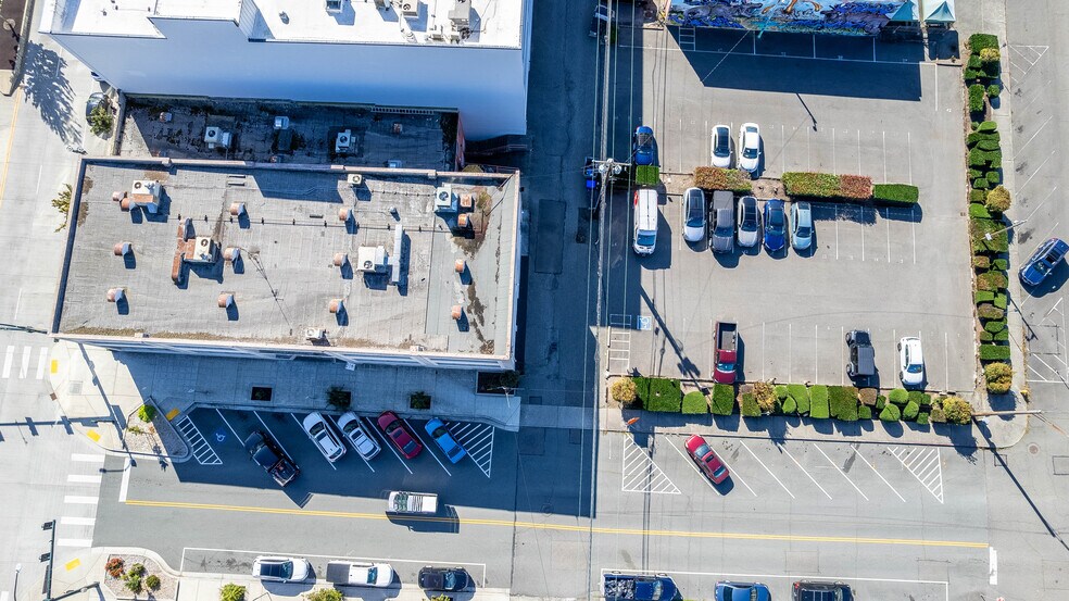 More Photos Of 1316 Wall St, Everett Office For Sale