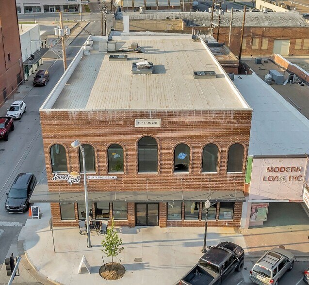 More Photos Of 127 W Main St, Ardmore Office For Lease