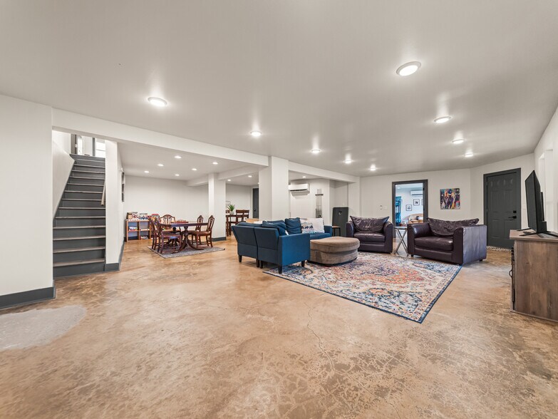 More Photos Of 896 Mount Riante Rd, Hot Springs Specialty For Sale