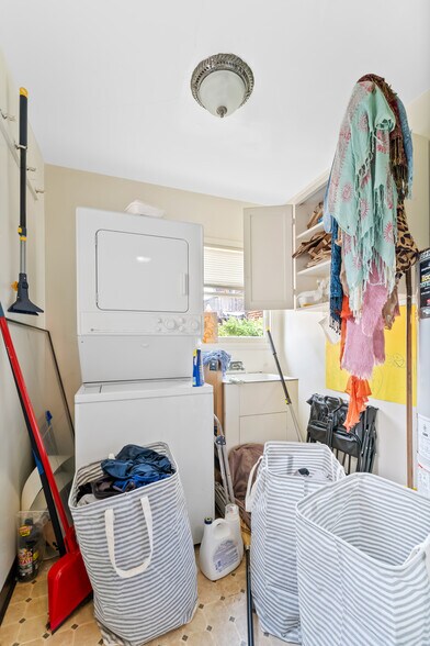 More Photos Of 1841-1843 Cedar St, Berkeley Apartments For Sale