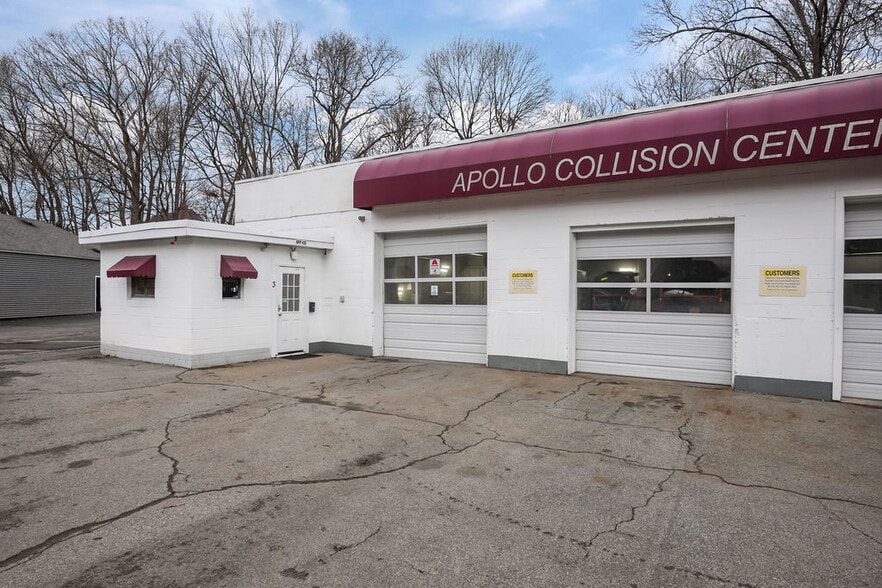 More Photos Of 3 Lower Rd, Lincoln Auto Repair For Sale