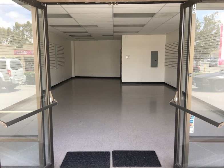 More Photos Of 501 E San Ysidro Blvd, San Ysidro Unknown For Lease