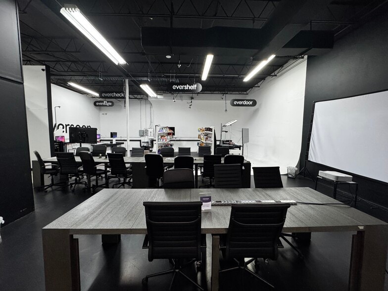 More Photos Of 167 NE 26th St, Miami Office For Lease