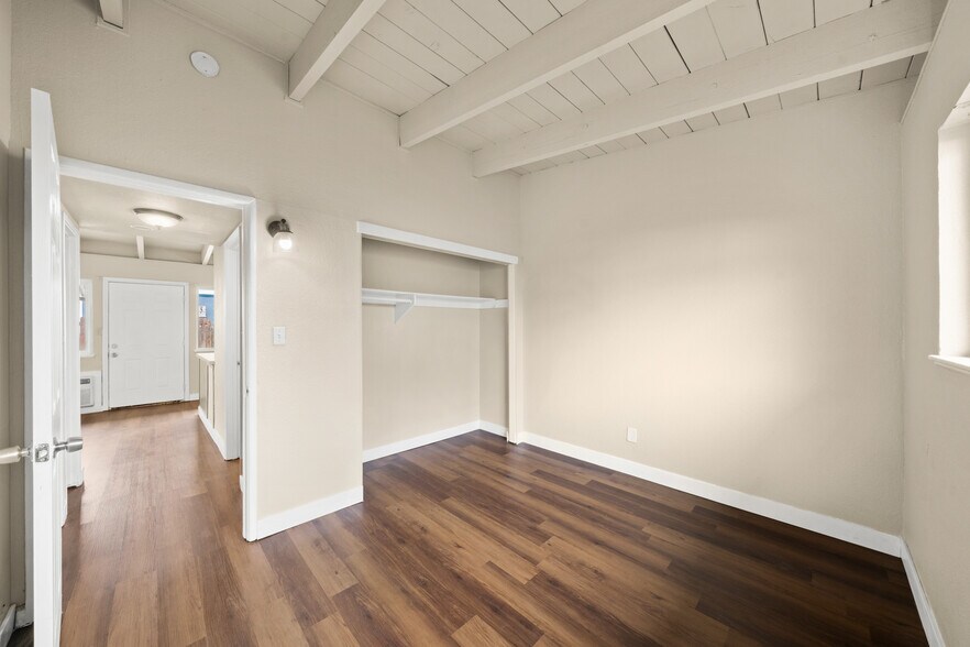 More Photos Of 2605 Albatross Way, Sacramento Apartments For Sale