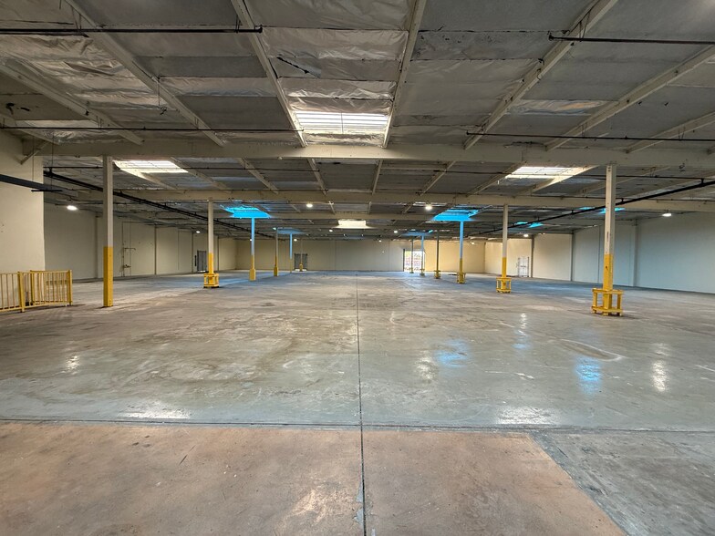 More Photos Of 3111 N Alameda St, Compton Warehouse For Sale