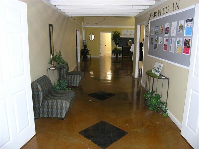 More Photos Of 2930 Springridge Rd, Raymond Freestanding For Lease
