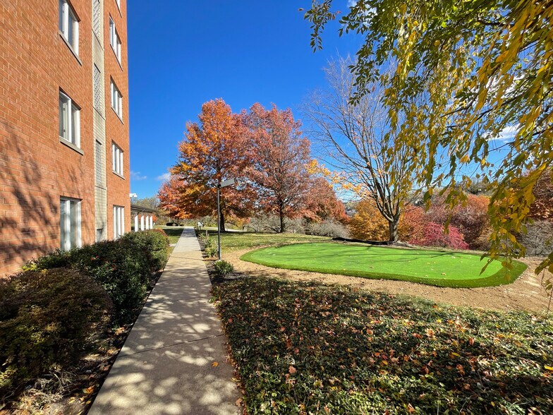 More Photos Of 2200 Liberty Ave, Pittsburgh Land For Sale