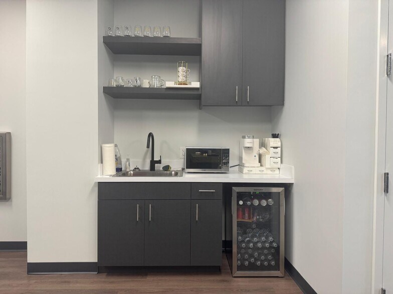 More Photos Of 6649 Westwood Blvd, Orlando Office For Lease