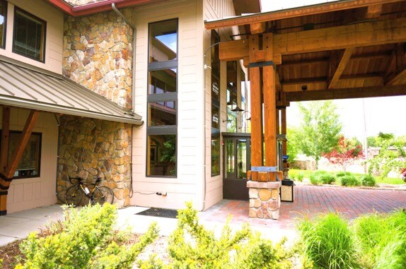 More Photos Of 1425 Higham St, Idaho Falls Office For Sale