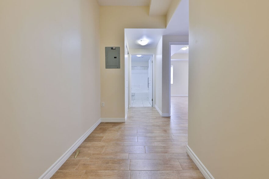 More Photos Of 1489 Upper Gage Av, Hamilton Apartments For Sale