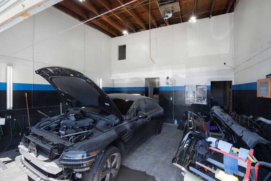 More Photos Of 8332 Tampa Ave, Northridge Auto Repair For Sale