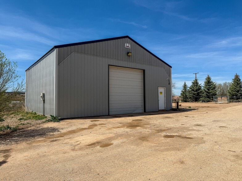 More Photos Of 2821 Plant St, Rapid City Flex For Lease