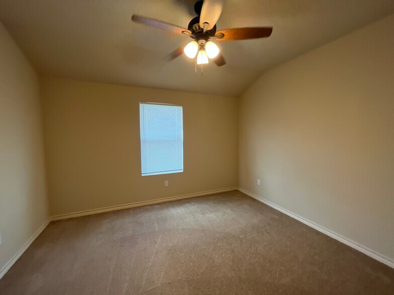 More Photos Of 6407 Luglio Ln, San Antonio Apartments For Sale