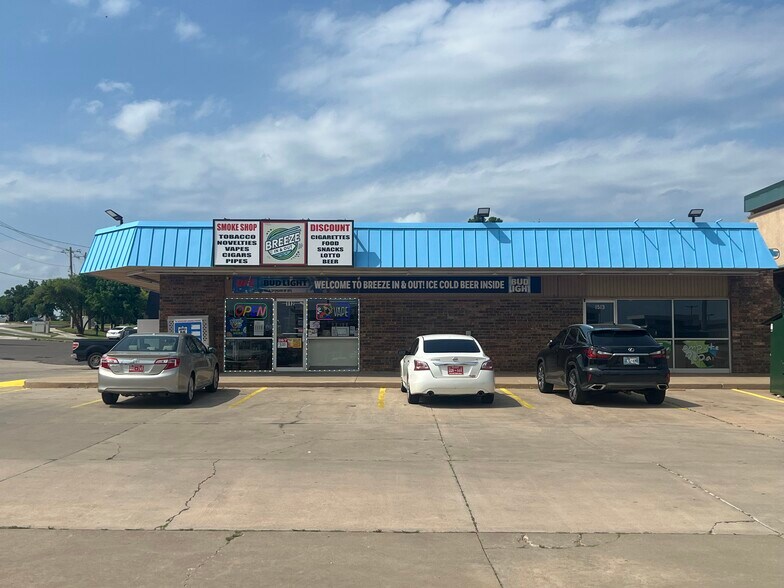 More Photos Of 110-112 S Bryant Ave, Edmond Convenience Store For Lease