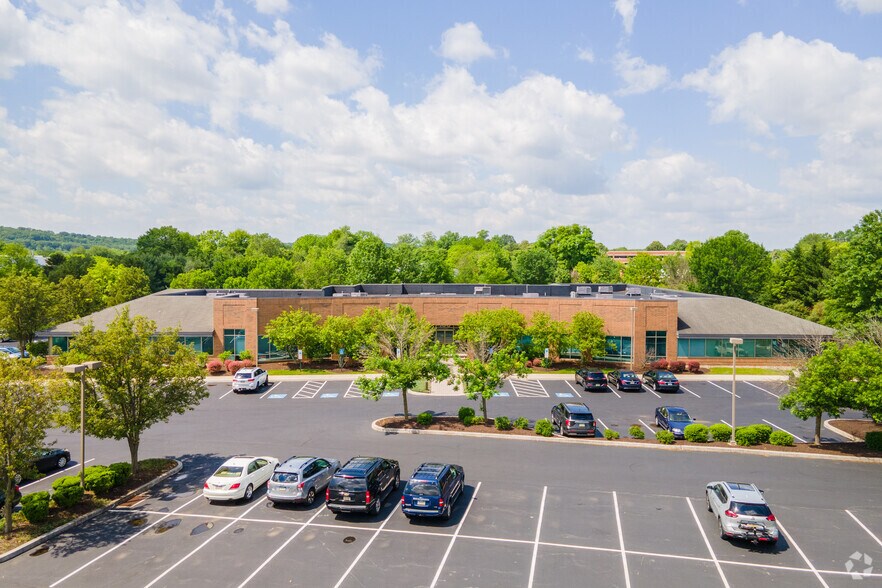More Photos Of 100 Campbell Blvd, Exton Office For Lease