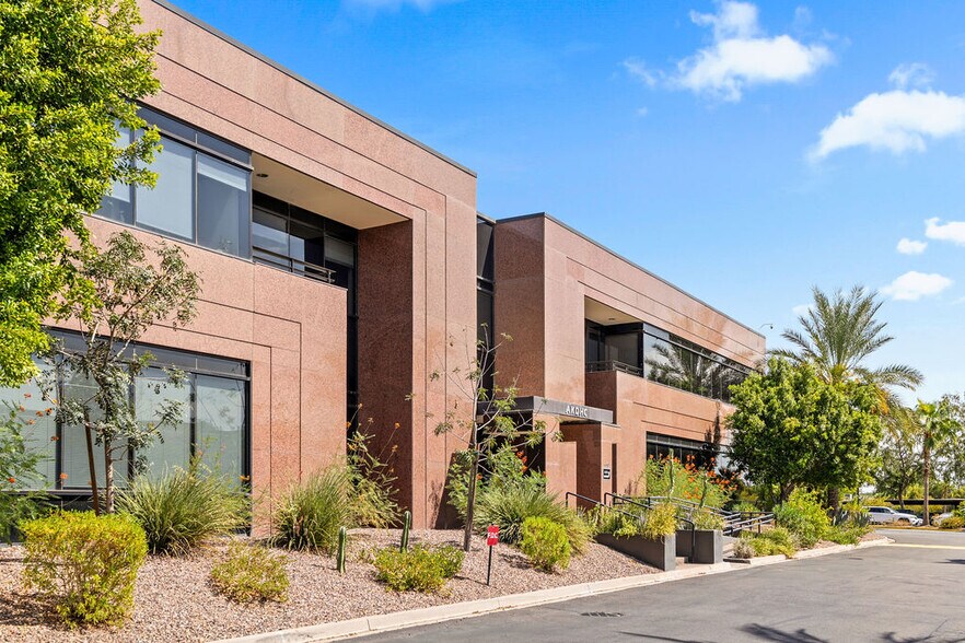 More Photos Of 3333 E Camelback Rd, Phoenix Office For Lease