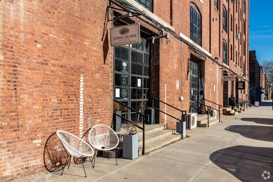 More Photos Of 61-67 West St, Brooklyn Office For Lease