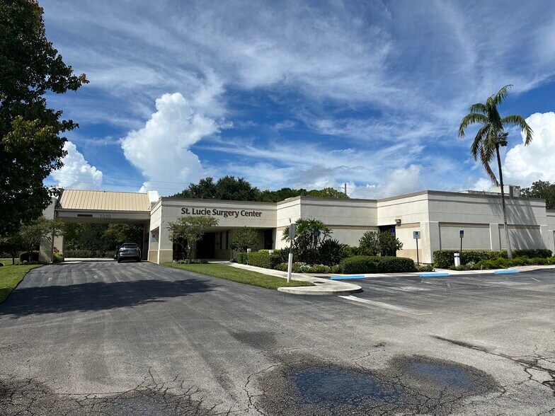 More Photos Of 1310 SE West Star Ave, Port Saint Lucie Hospital For Lease