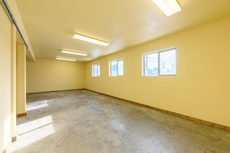 More Photos Of 312 Dewey Ave, Eureka Storefront Retail Office For Lease