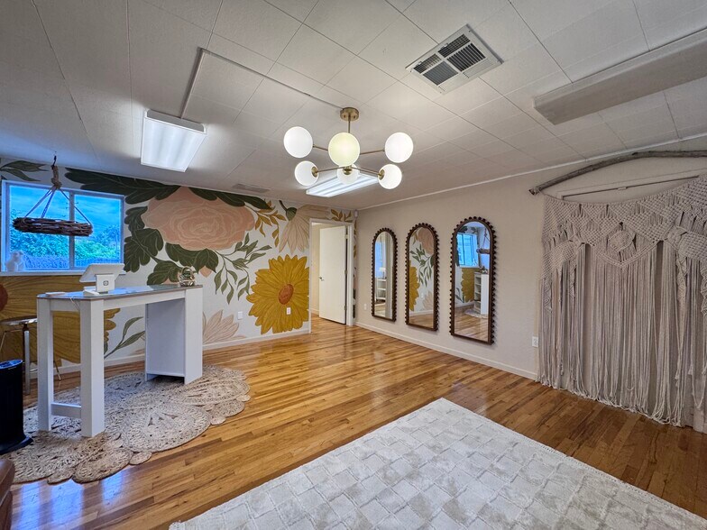 More Photos Of 1936 Shasta St, Redding Office For Sale