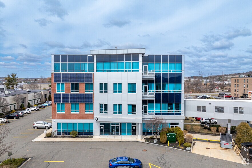 More Photos Of 8 Cabot Rd, Woburn Office For Lease