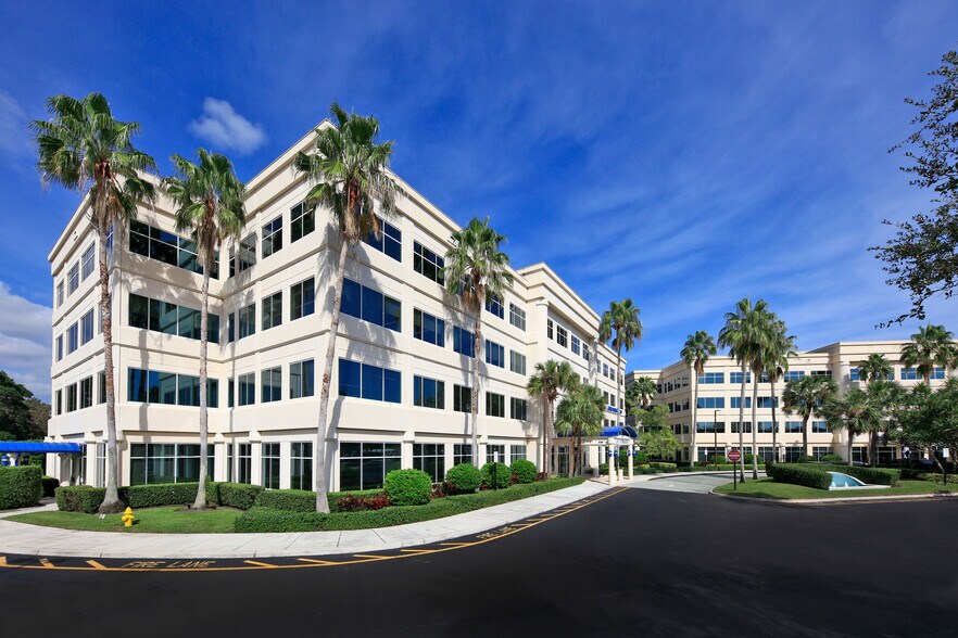 More Photos Of 7108-7121 Fairway Dr, Palm Beach Gardens Unknown For Lease