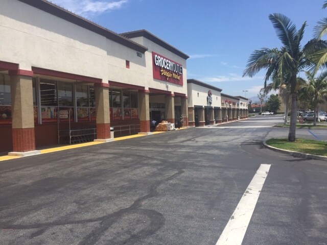 Primary Photo Of 1803-1845 E Chapman Ave, Orange Unknown For Lease
