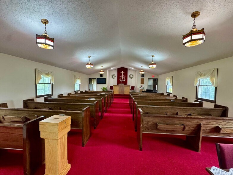 More Photos Of 228 Tom Miller Rd, Plattsburgh Flex For Sale