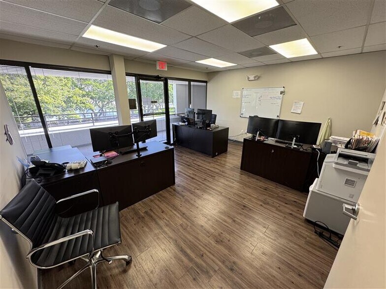 Primary Photo Of 6401 Congress Ave, Boca Raton Office Residential For Lease