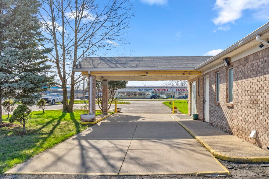 More Photos Of 6452 N Telegraph Rd, Dearborn Heights Hotel For Lease