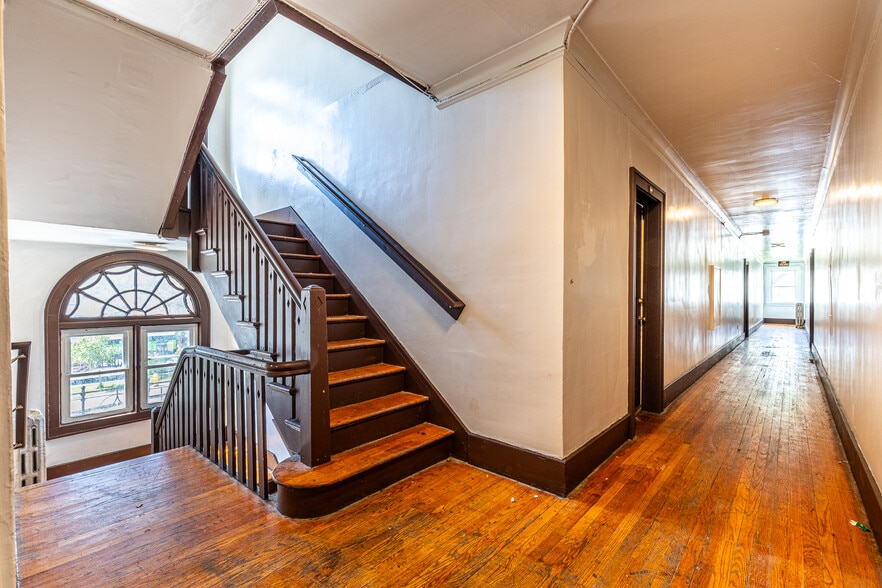 More Photos Of 865 Lake Ave, Rochester Apartments For Sale