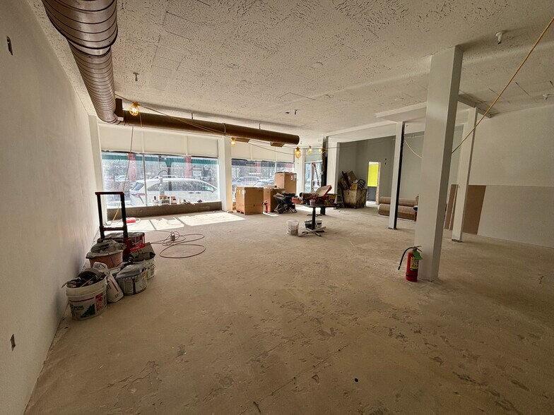 More Photos Of 315-325 Main St, Woburn Restaurant For Lease