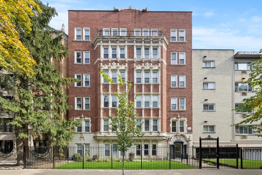Primary Photo Of 5417 N Kenmore Ave, Chicago Apartments For Sale