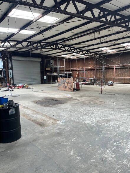 More Photos Of 674 Highway 8, Sicily Island General Retail For Sale