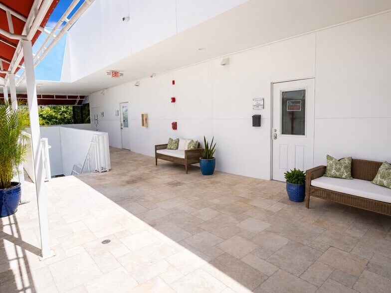 More Photos Of 6950 Cypress Rd, Plantation Loft Creative Space For Lease