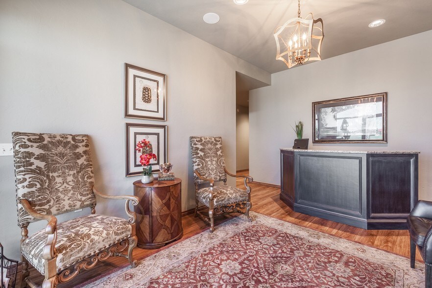 More Photos Of 2248 NW 164th St, Edmond Office For Sale