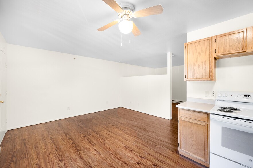 More Photos Of 730-740 E Hills Rd, Colorado Springs Apartments For Sale