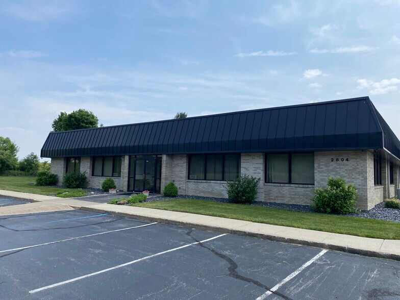 More Photos Of 2804 Boilermaker Ct, Valparaiso Office For Lease