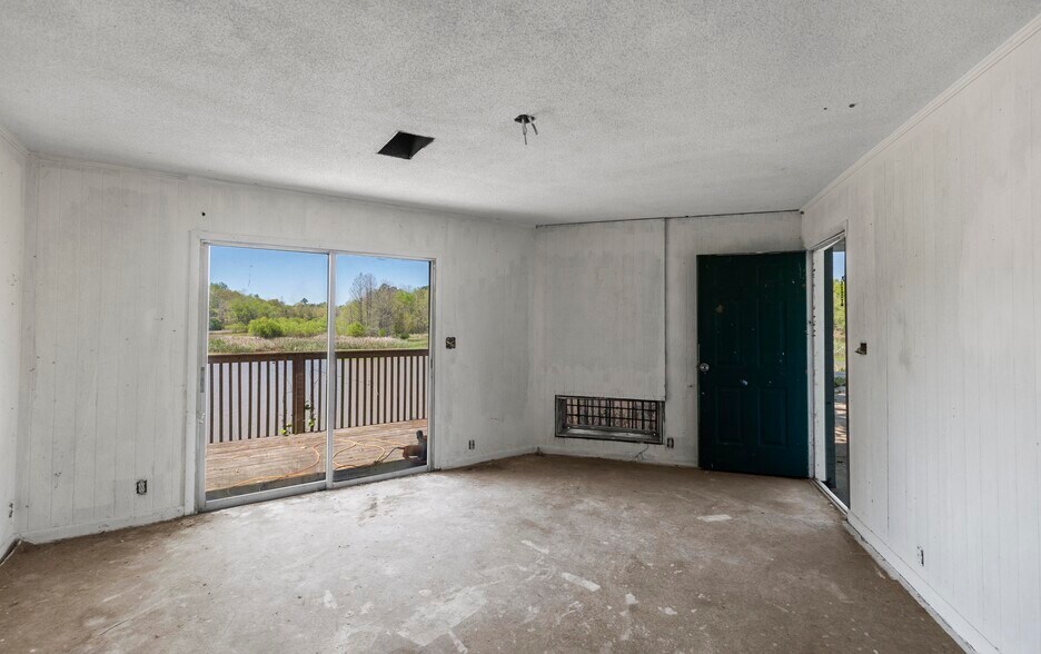 More Photos Of 1010 N Eufaula Ave, Eufaula Hotel For Sale