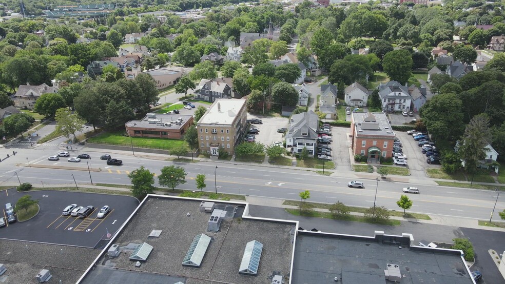 Primary Photo Of 189 Lake Ave, Rochester Apartments For Sale
