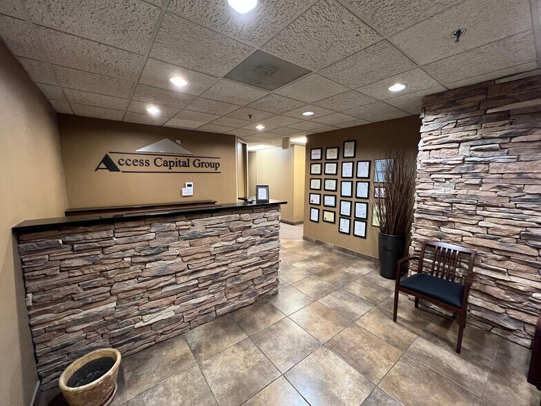 More Photos Of 202 E Earll Dr, Phoenix Medical For Sale