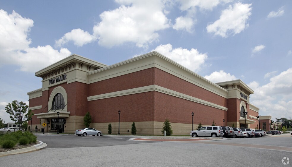 More Photos Of 10-22 Meadows Cir, Lake Saint Louis Unknown For Lease