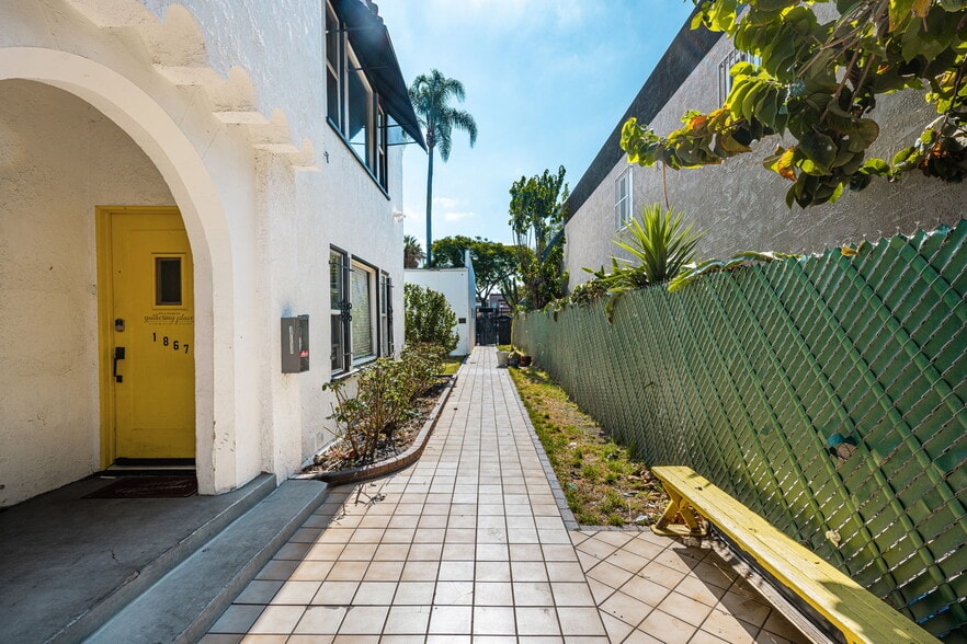 More Photos Of 1861 Pacific Ave, Long Beach Apartments For Sale