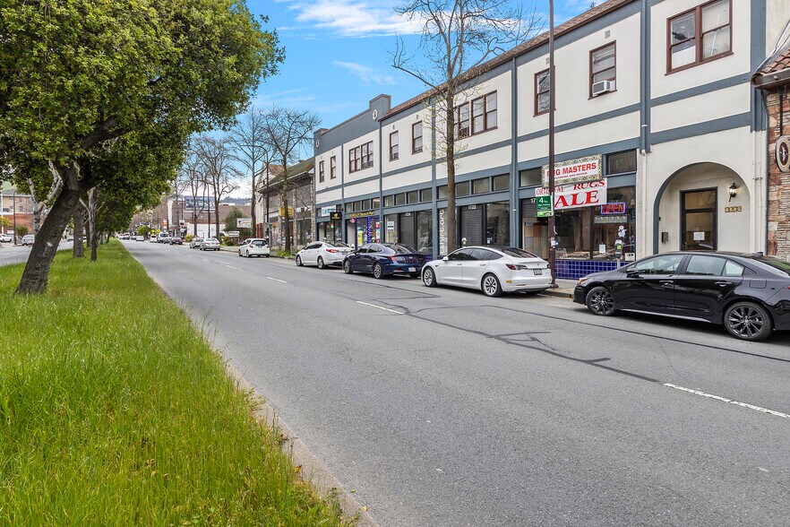 More Photos Of 1716-1732 University Ave, Berkeley Apartments For Sale