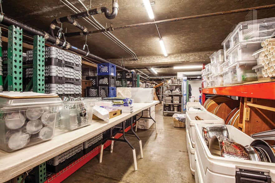 More Photos Of 1643 Jerrold Ave, San Francisco Industrial For Sale