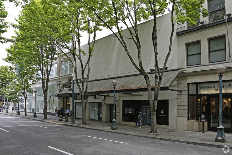 More Photos Of 1520 5th Ave, Seattle General Retail For Sale
