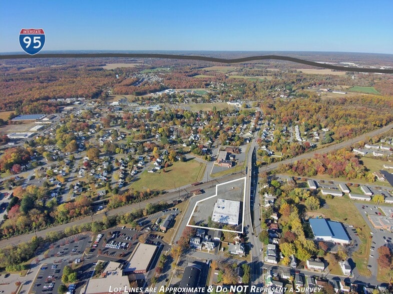 More Photos Of 406 Bow St, Elkton Flex For Sale